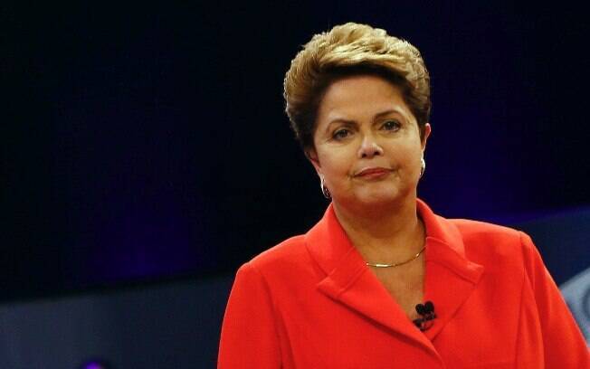 'Vocês estão levando o Estado para implantar o programa Meu Banho Minha Vida', Dilma para Aécio Neves sobre a crise hídrica de SP. Foto: Reuters/Ricardo Moraes