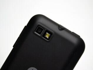 Câmera do Defy Mini tem resolução de 3,1 megapixels