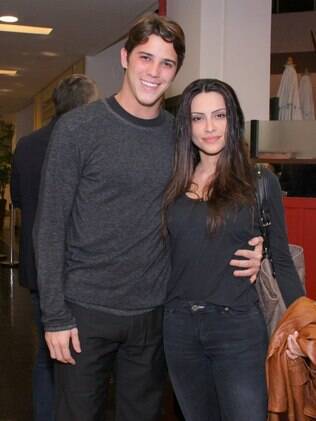 Cleo Pires com o namorado Rômulo Neto