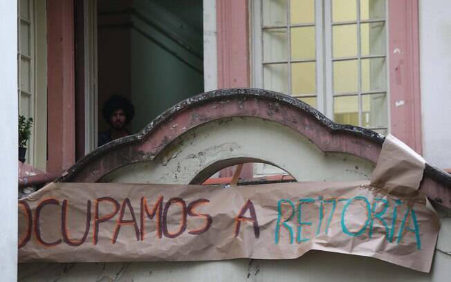 Alunos ocupam a reitoria da PUC no bairro de Perdizes, zona oeste de São Paulo