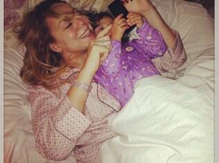Mariah Carey com a filha Monroe