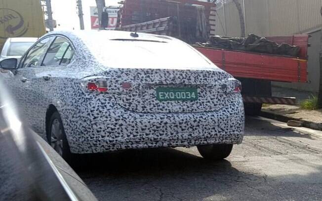 Segunda geração do Chevrolet Cruze em testes em São Bernardo do Campo (SP).