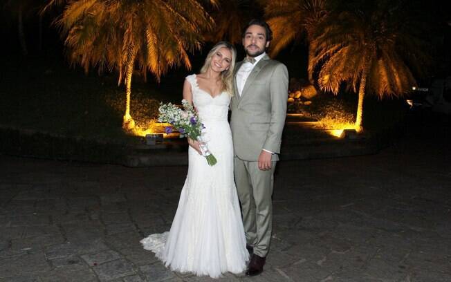 Casamento do Eduardo Sterblitch e Louise D’Tuani. Foto: Alex Palarea e Delson Silva/AgNews