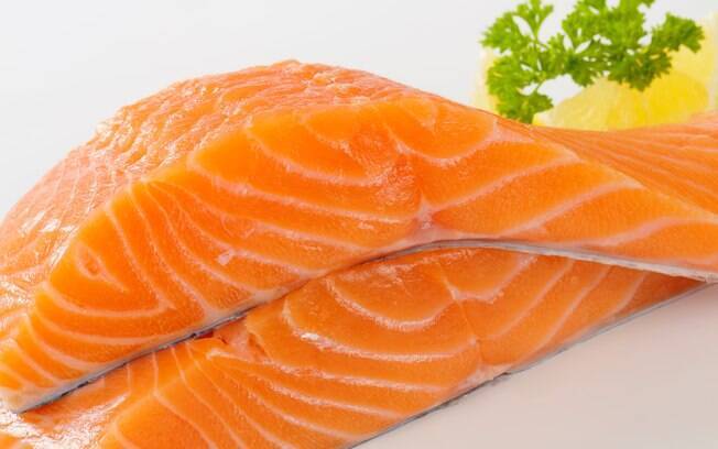 7. Salmão ou atum: Ricos em ômega 3, excelente antioxidante protetor do cérebro e do coração, é fonte de proteína de alto valor nutritivo e possui alta digestibilidade. Foto: Thinkstock/Getty Images