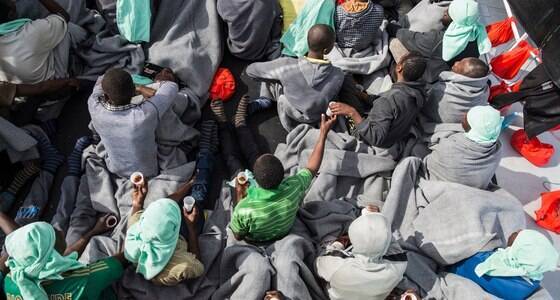 Fotos incríveis mostram resgate de refugiados