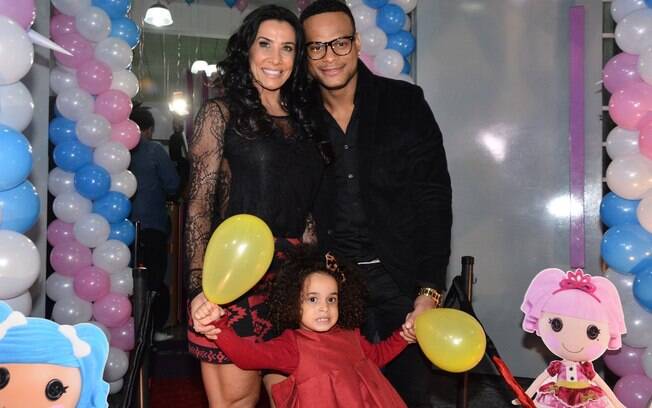 Scheila Carvalho e Tony Salles comemoram aniversário de quatro anos da filha Giulia