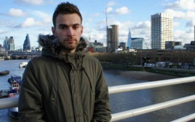 Blogueiro britânico Jonny Benjamin comenta relação de amizade que desenvolveu com homem que o salvou do suicídio