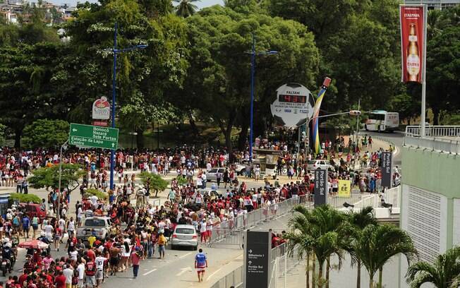 Chegada dos torcedores do Vitória ao estádio da Fonte Nova