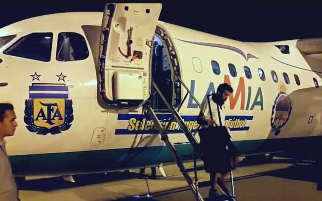 Seleção da Argentina chega a Belo Horizonte com avião da LaMia, o mesmo que caiu com a Chape