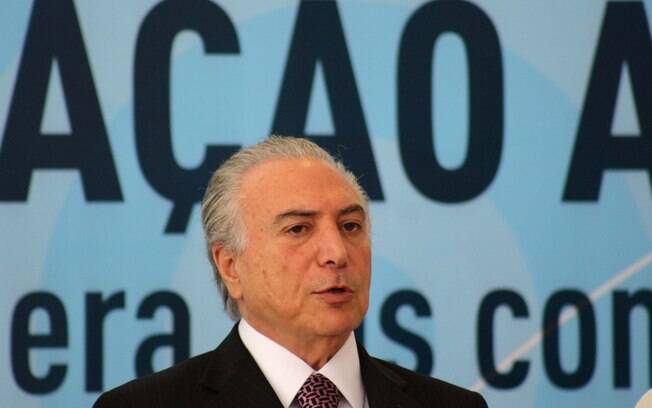 Michel Temer: o vice-presidente se rebelou e criticou Dilma nas redes sociais