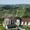 Em meio aos 120 hectares que acolhem a produção do vinho Beni di Batasiolo, no Piemonte, está o Il Boscareto Hotel & SPA. Foto: Divulgação