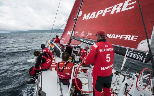 O barco da equipe MAPFRE optou por uma rota mais tradicional durante a quarta etapa da Volvo Ocean Race