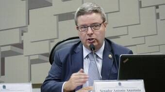 Relator do impeachment propõe ouvir Dilma em junho e encerrar ação até agosto