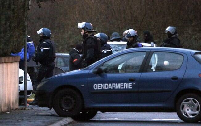 Suspeitos de ataque terrorista a revista em Paris são mortos pela polícia (09/01)