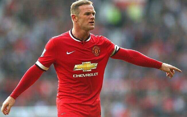 Wayne Rooney, um dos destaques do United, dirige um Rang Rover