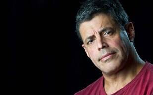 Alexandre Frota ameaça e desafia José de Abreu a cuspir nele