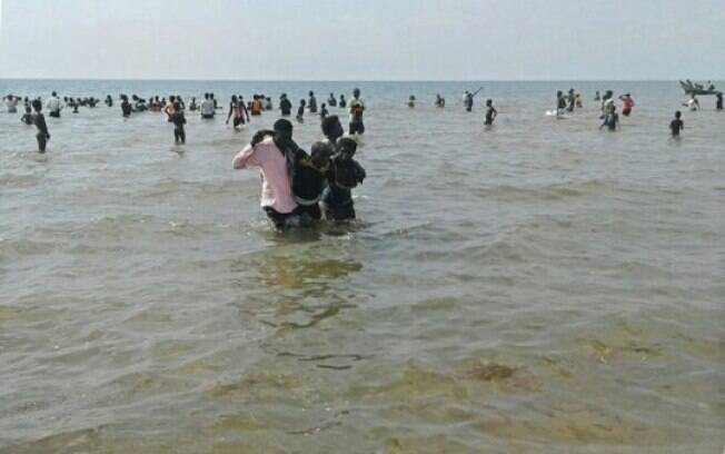 Acidente com barco de time de Uganda matou 30 pessoas Acidente com barco de time de Uganda matou 30 pessoas