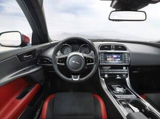 Jaguar XE S