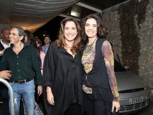 Elenco assiste ao último capítulo