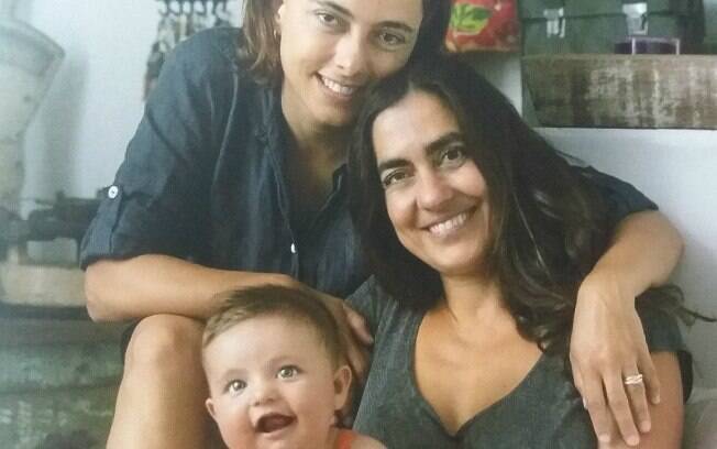 A maternidade em dobro do casal Kika e Carol Machado: