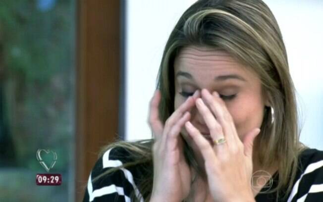 Fernanda Gentil se emocionou mais uma vez, no programa 'Mais Você', da Globo