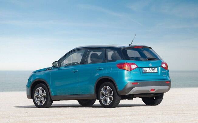 O Suzuki Vitara mede 4,17 metros de comprimento e usa o motor 1.6 de 120 cv e 15,9 kgfm, aliado a um câmbio manual ou automático, ambos de seis marchas.