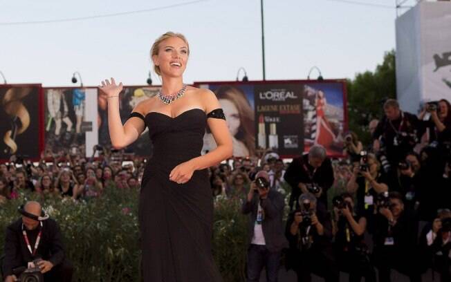 Scarlett Johansson apresenta 'Under the Skin' em Veneza