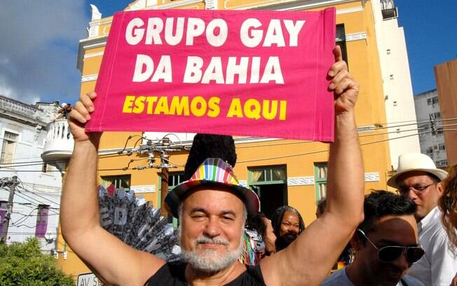 Luiz Mott na Parada gay da Bahia