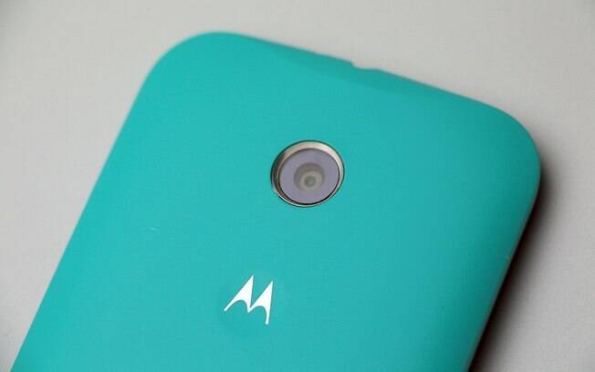 Básico da Motorola, Moto E tem TV digital e preço médio de R$ 600