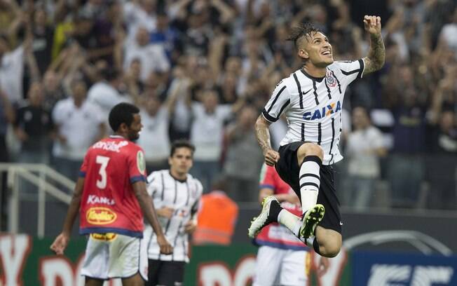 Guerrero: se ficar, é a principal esperança de gols do Corinthians
