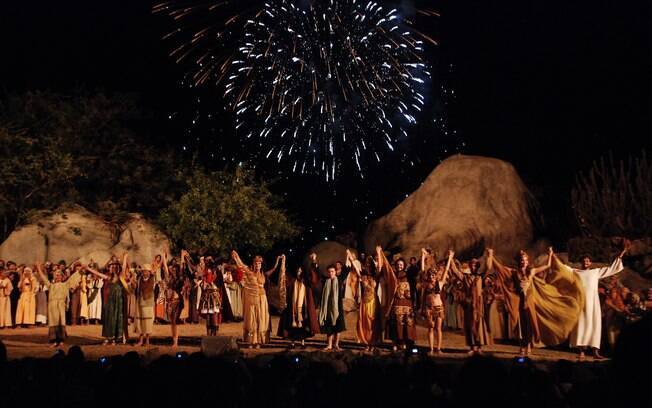A Paixão de Cristo, em Nova Jerusalém, é o maior teatro ao ar livre do mundo