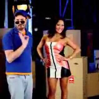 Danilo Gentili e sósia de Sabrina Sato no terceiro teaser do 'The Noite'