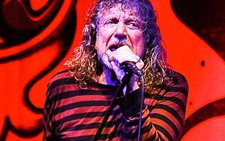 Robert Plant desmente que recusou contrato para reunião do Led Zeppelin