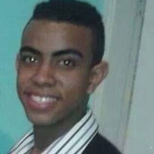 O adolescente gay Kaique Augusto Batista dos Santos, vítima de suposto crime homofóbico