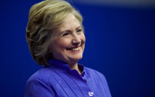 Hillary se desculpa por acusar 'metade' dos seguidores de Trump Hillary se desculpa por acusar 'metade' dos seguidores de Trump