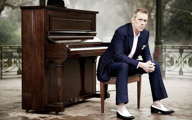 Hugh Laurie, do seriado "House", traz sua turnê ao Brasil em 2014