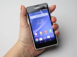 Xperia E1 Dual roda versão 4.3 do Android