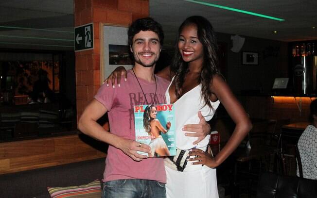 Guilherme Leicam foi ao lançamento da 'Playboy' da ex-Globeleza