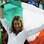 Irlandesa exibe a bandeira do seu país antes da partida. Foto: Getty Images
