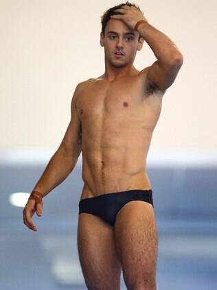 Ídolo na Inglaterra e medalhista olímpico, Tom Daley recebeu apoio total do público inglês ao se assumir