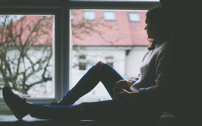Depressão é caracterizada por uma tristeza persistente e a perda de interesse por atividades que, antes, a pessoa gostava