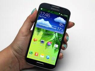 Galaxy S4, com conexão 4G, tem impulsionado vendas da Samsung em mercados maduros, como os EUA