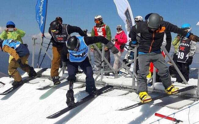 Competidores no Campeonato Brasileiro de snowboard, que foi disputado no Chile