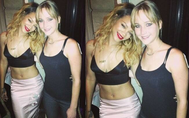 Rihanna encontrou Jennifer Lawrence em um restaurante em Paris, na França, e compartilhou uma foto ao lado da atriz