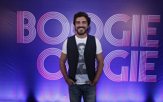 Junno Andrade na coletiva de lançamento da novela 'Boogie Oogie'