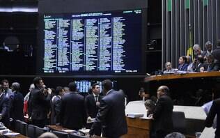 Câmara aprova reajuste salarial de servidores com impacto de até R$ 56 bilhões