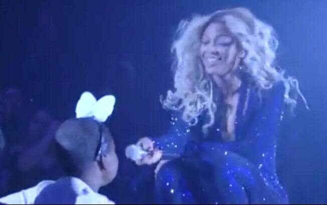 Beyoncé realiza sonho de garota que sofre com câncer raro