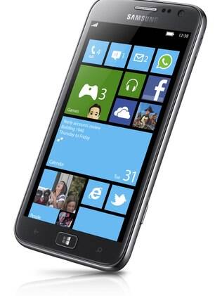 Ativ S é o primeiro smartphone com Windows Phone 8 a ser anunciado