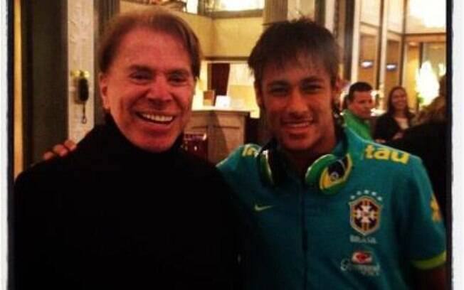 Neymar tietou Silvio Santos na Suécia na tarde de terça-feira (14)