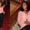 Gloria Maria, de camisa rosa e calça de alfaiataria, exibiu sua classe no Theatro Municipal . Foto: Foto Rio News